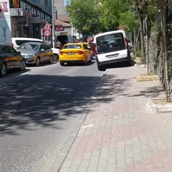 Kaldırım İşgali Şikayet